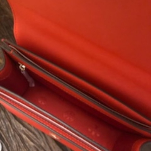 Tory Burch/already sold elsewhere - Picture 2 of 7